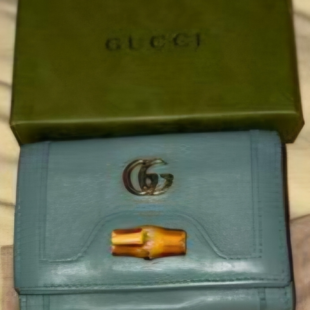 Gucci Aqua Leather Wallet with Bamboo Accent - Picture 3 of 10
